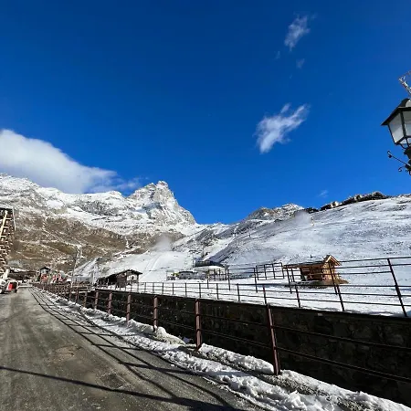 D'herens Διαμέρισμα